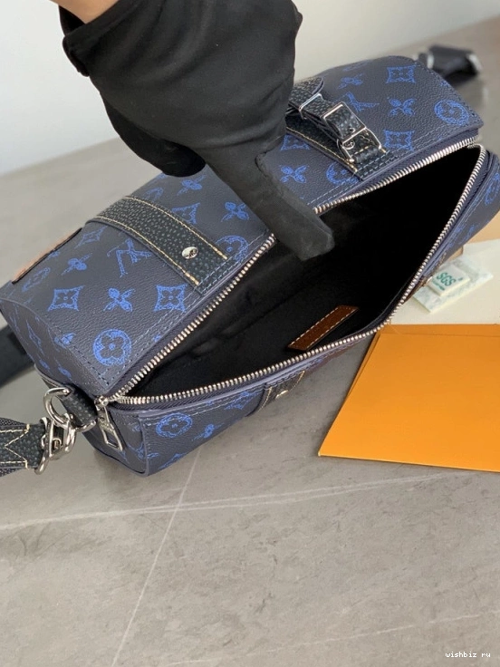 WIS VUITTON CITY KEEPALL LOUIS 1204